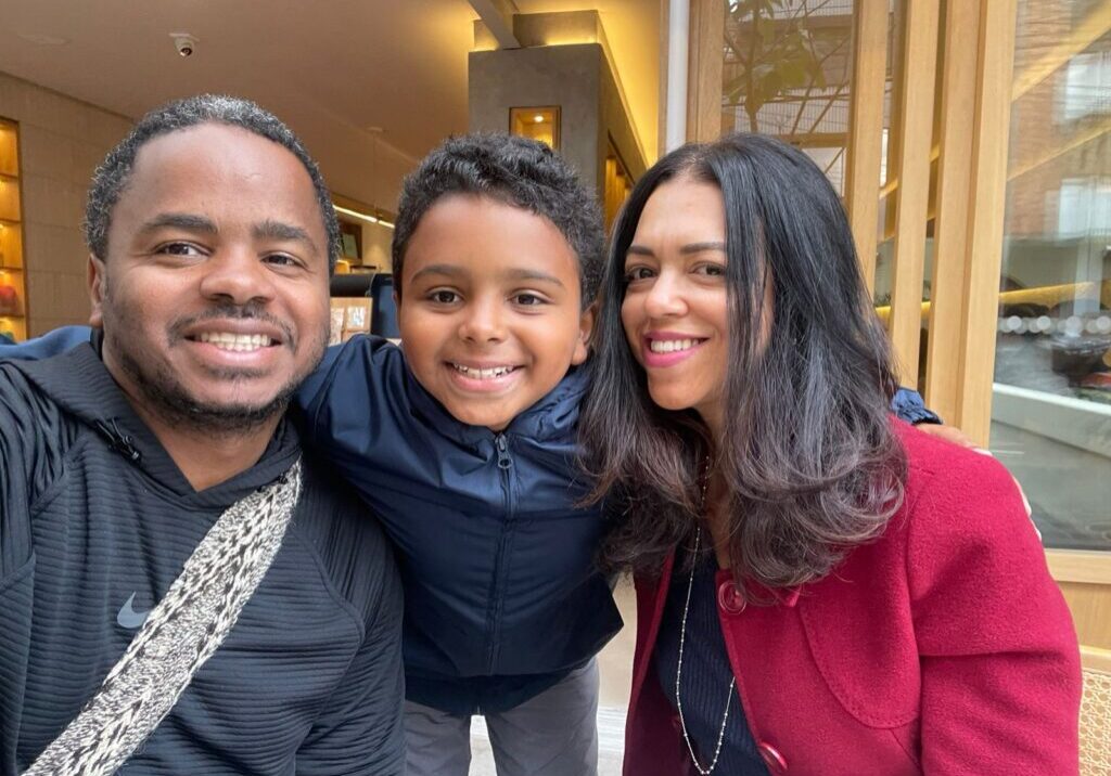 Carolina and Jason 01_PROFILE PICTURE Carolina and Jason 01_PROFILE PICTURE